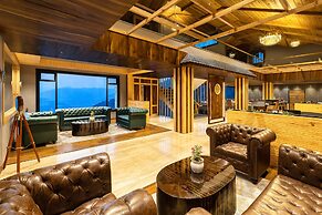 Justa Cliffend Resort & Spa, Mashobra