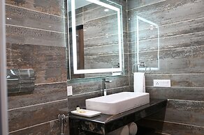 Justa Cliffend Resort & Spa, Mashobra