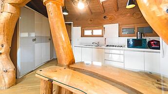 Ganghwa Nadeulgilheulgjib