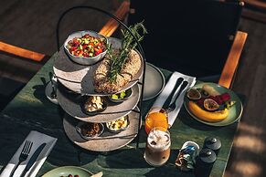 M Boutique Hotel - Designed for Adults