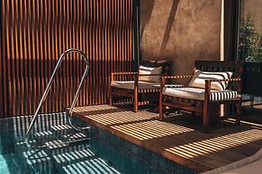 M Boutique Hotel - Designed for Adults