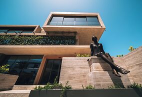 M Boutique Hotel - Designed for Adults