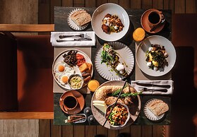 M Boutique Hotel - Designed for Adults