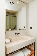 M Boutique Hotel - Designed for Adults