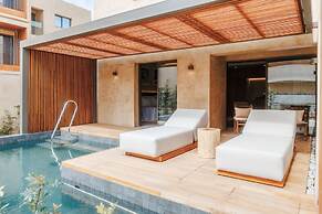 M Boutique Hotel - Designed for Adults