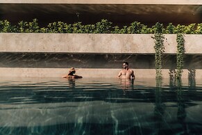 M Boutique Hotel - Designed for Adults