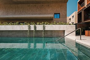 M Boutique Hotel - Designed for Adults