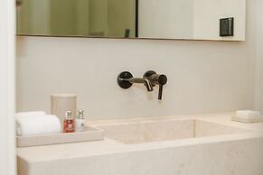 M Boutique Hotel - Designed for Adults