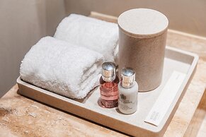 M Boutique Hotel - Designed for Adults