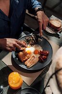 M Boutique Hotel - Designed for Adults