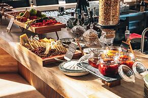 M Boutique Hotel - Designed for Adults