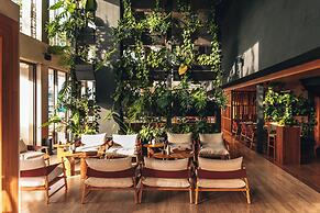 M Boutique Hotel - Designed for Adults