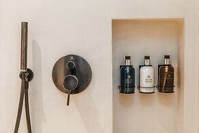 M Boutique Hotel - Designed for Adults