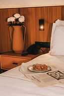 M Boutique Hotel - Designed for Adults