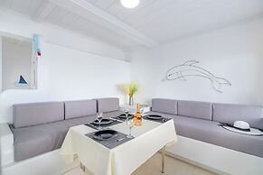 Bella View Mykonos Town Suites