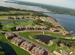 First Floor 3 BR Condo, Northern Bay Golf Course by RedAwning