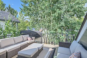 The Powder Chalet 3 Bedroom Home by RedAwning