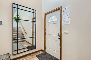 The Powder Chalet 3 Bedroom Home by RedAwning