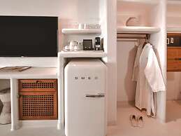 Perios Beach House - Adults Only