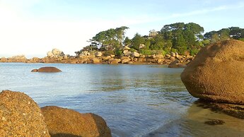 Logis Hôtel Saint-Guirec et de la Plage