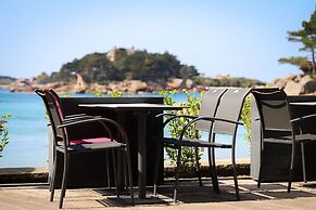 Logis Hôtel Saint-Guirec et de la Plage