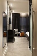 Dhotel