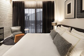 Dhotel