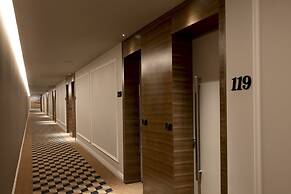 Dhotel