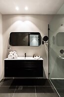 Dhotel