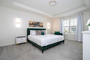 2194 FMP - Solara - Luxury 4 Bed Private Pool