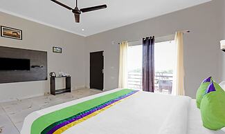 Treebo Kaira Resort With Pool View, 5 Km From Jim Corbett Jungle Safar