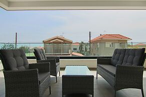 Phaedrus Living: City View Anna Residence 102