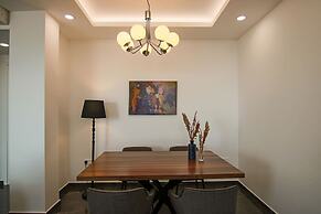 Phaedrus Living: City View Anna Residence 102