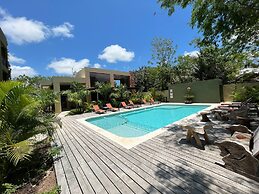 LOL-HA Hotel Boutique