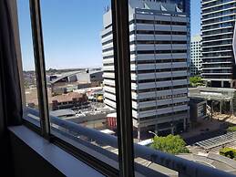 Chatswood Hotel In Mantra Building