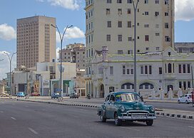 Malecón Blue Apartment