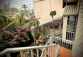 Kakaku The Guest House