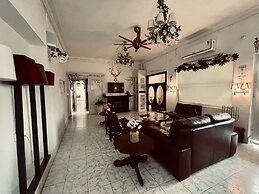 Kakaku The Guest House