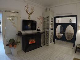 Kakaku The Guest House