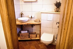 Vineyard cottage Podrzaj