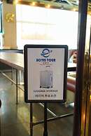 Hotel Tour