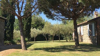 Villa Carmeli 12 2 in Acquapendente