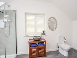 Bwthyn Gwenyn Yr Haf