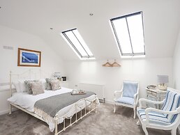 Bwthyn Gwenyn Yr Haf