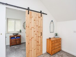 Bwthyn Gwenyn Yr Haf