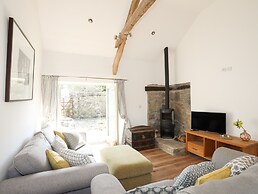 Bwthyn Gwenyn Yr Haf