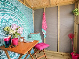 Bwthyn Gwenyn Yr Haf