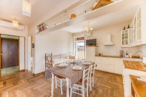 Terrazza Apuana A Few Steps From The Sea