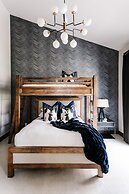 Stunning 6-bedroom Chalet in Heart of Park City 6 Home by Redawning