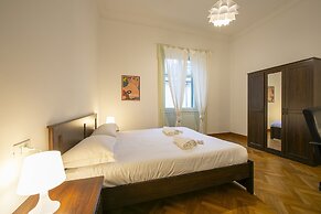 I Marinai - In The City Of Genoa